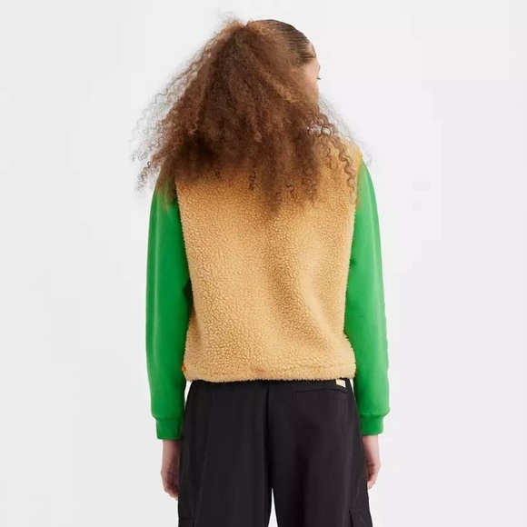 New! Levi’s Sherpa Fleece Vest – Women’s XS – Beige - Picture 4 of 13